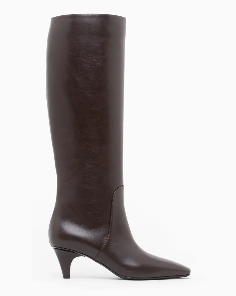 Giorgio Armani Kniehohe Glattlederstiefel mit spitzer Kappe und Absatz Braun