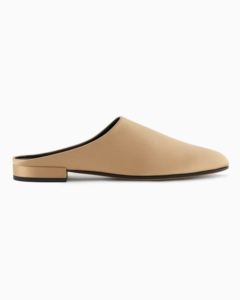 Giorgio Armani X 10 Corso Como Sabot aus Satin Kamel