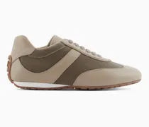 Sneaker aus Glattleder und Samt