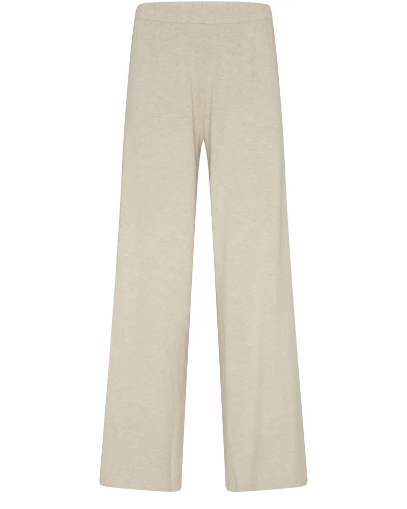 Lisa Yang Hose Aina 