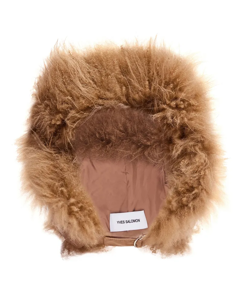 Yves Salomon Chapka aus Lammfell Beige