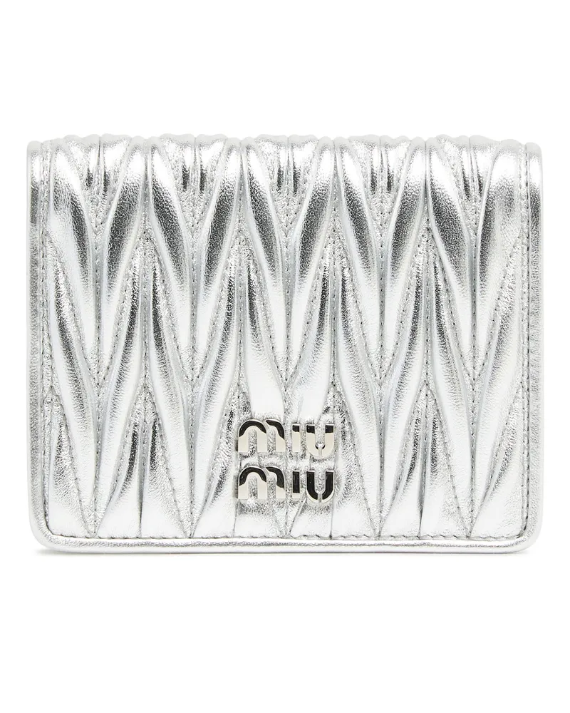 Miu Miu Kleine Brieftasche aus gestepptem Nappaleder Silver