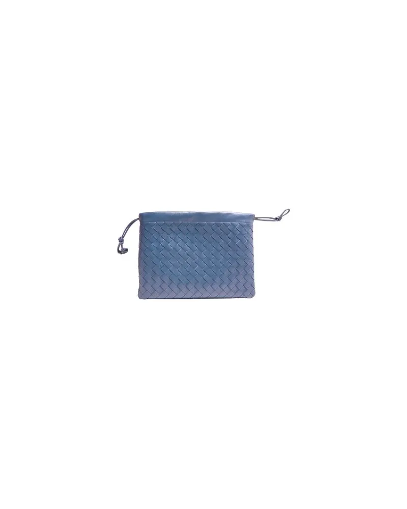 Bottega Veneta Dustbag aus Intrecciato Kalbsleder mit wandelbarem Riemen Blue
