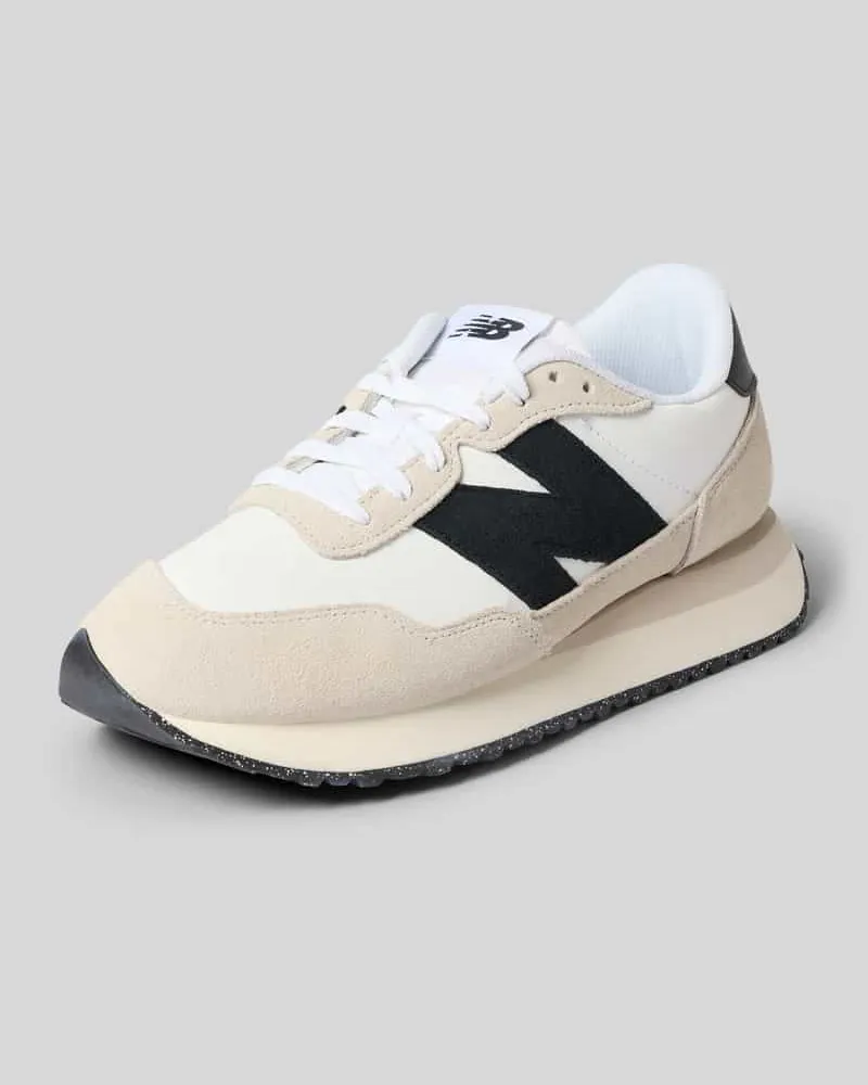 New Balance Sneaker mit Label-Detail Offwhite