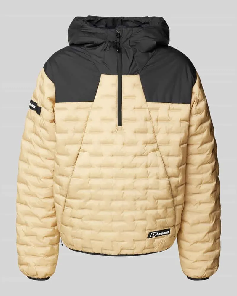 Berghaus Steppjacke mit kurzer Reißverschlussleiste Modell 'Jesmond Beige
