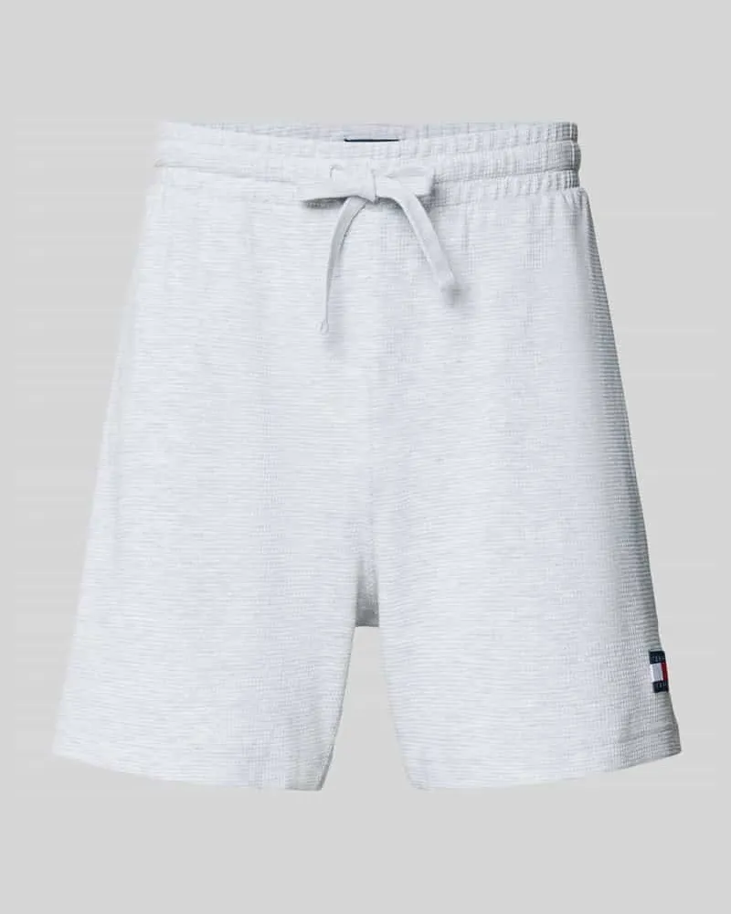 Tommy Hilfiger Regular Fit Sweatshorts aus Baumwoll-Mix Hellgrau