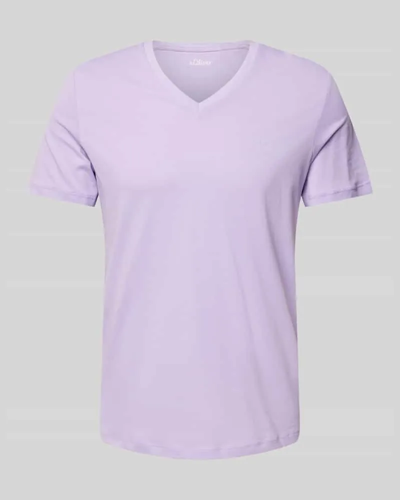 S.Oliver Regular Fit T-Shirt aus reiner Baumwolle mit V-Ausschnitt 