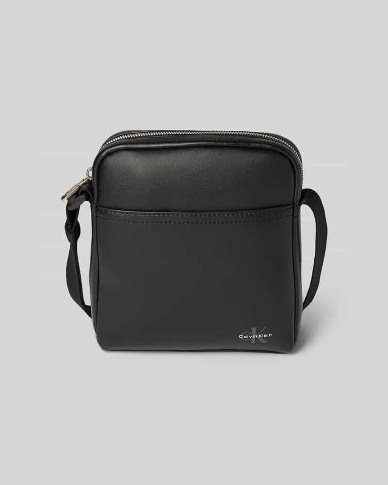 Calvin Klein Umhängetasche mit Label-Print 