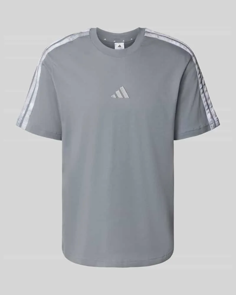 adidas T-Shirt mit Logo und Rundhalsausschnitt 