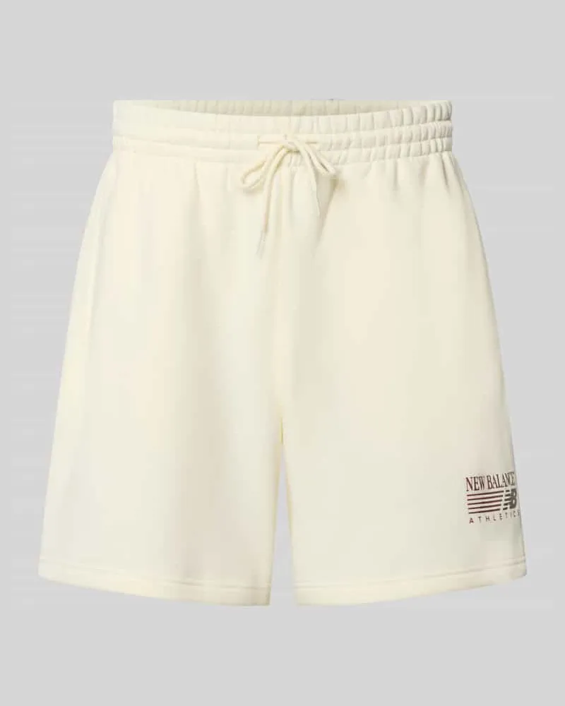 New Balance Sweatshorts aus Baumwoll-Mix Offwhite