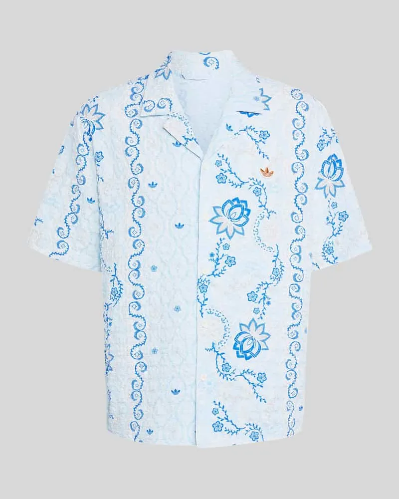 adidas Relaxed Fit Freizeithemd aus Seersucker mit Logo-Stitching Hellblau