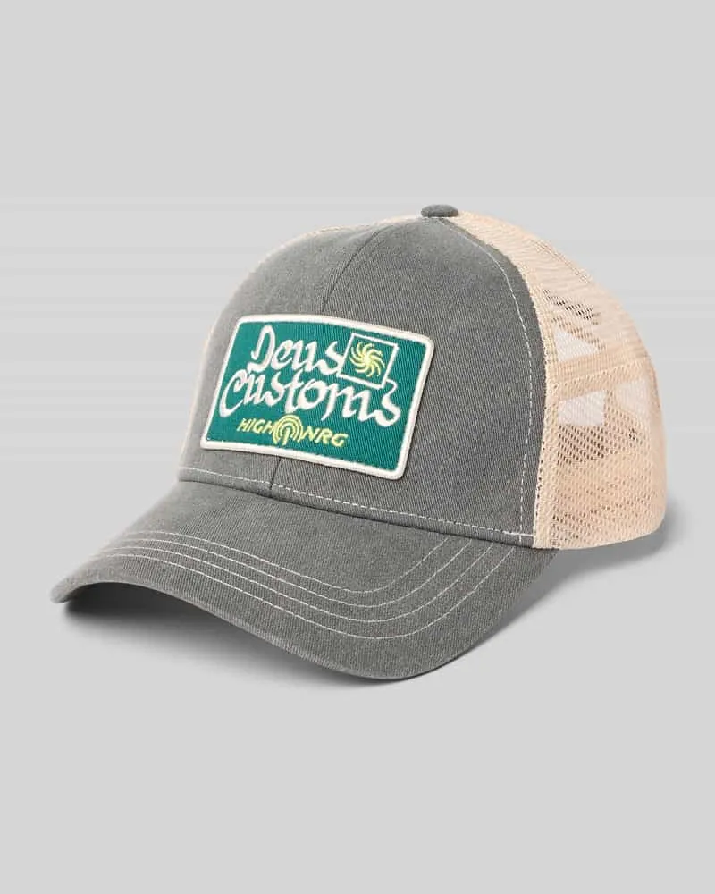 Deus Ex Machina Trucker Cap mit Label-Patch 