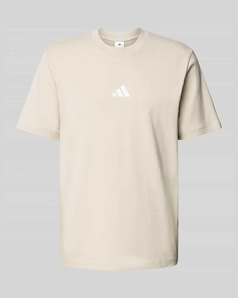 adidas T-Shirt mit Label-Print Sand