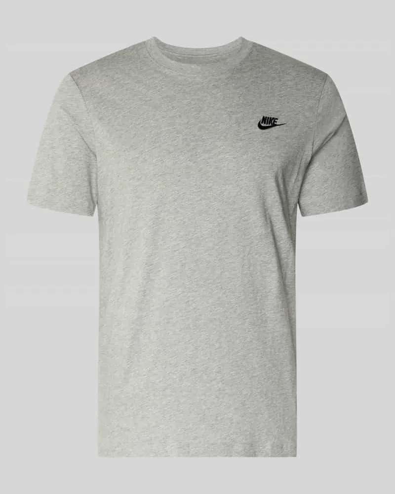 Nike T-Shirt mit Label-Stitching Hellgrau