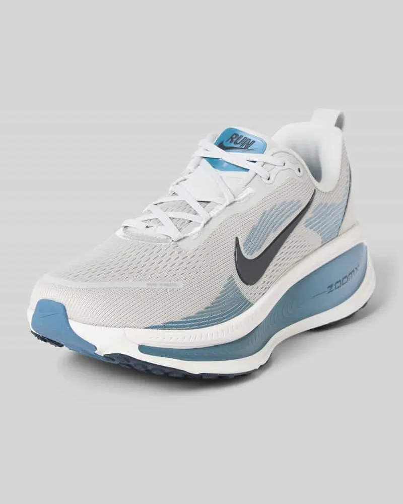 Nike Sneaker mit Logo-Print Modell 'VOMERO 18 Hellblau