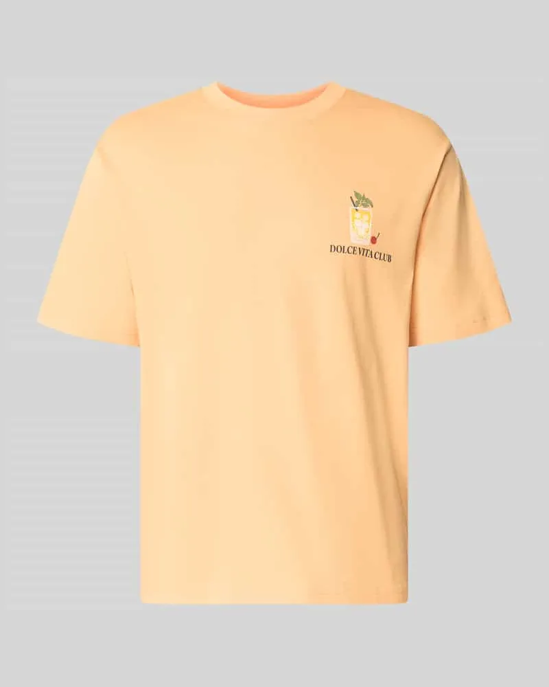 McNeal T-Shirt mit rückseitigem Motiv-Print Lachs