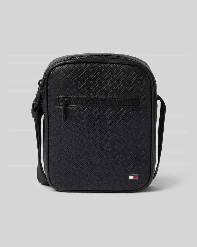 Tommy Hilfiger Umhängetasche mit Logo-Detail Modell 'EMBOSSED FLAG Black