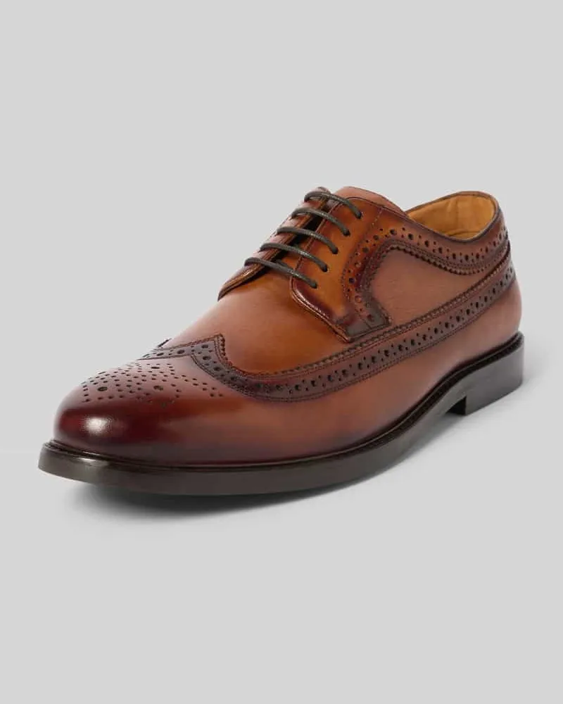 Digel Derby mit Lochmuster Modell 'Sherlock 