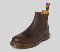 Chelsea Boots aus Leder mit Ziernaht