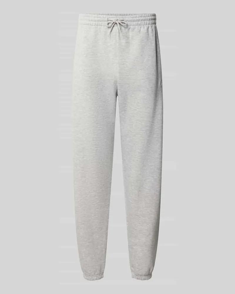 New Balance Regular Fit Sweatpants aus Baumwoll-Mix mit Label-Stitching Hellgrau