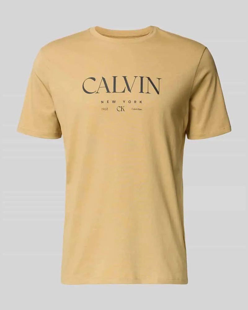Calvin Klein T-Shirt mit Label-Print und Rundhalsausschnitt Senf