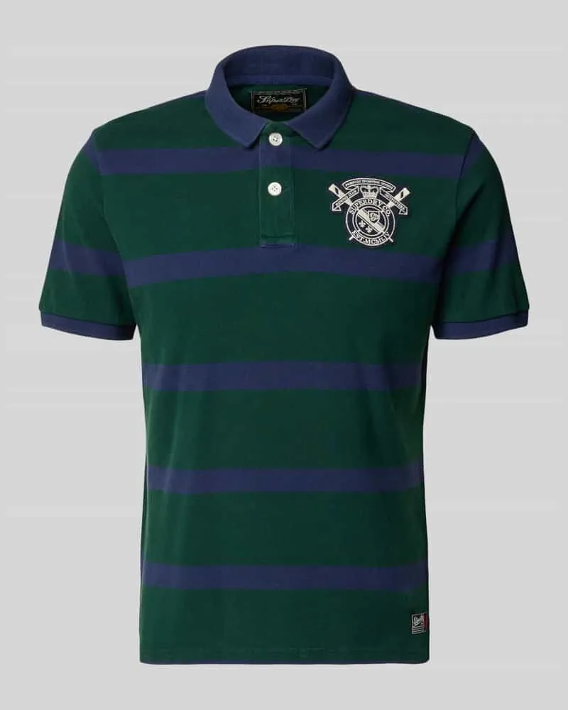 Superdry. Slim Fit Poloshirt mit Label-Stitching und Knopfleiste Dunkelgruen