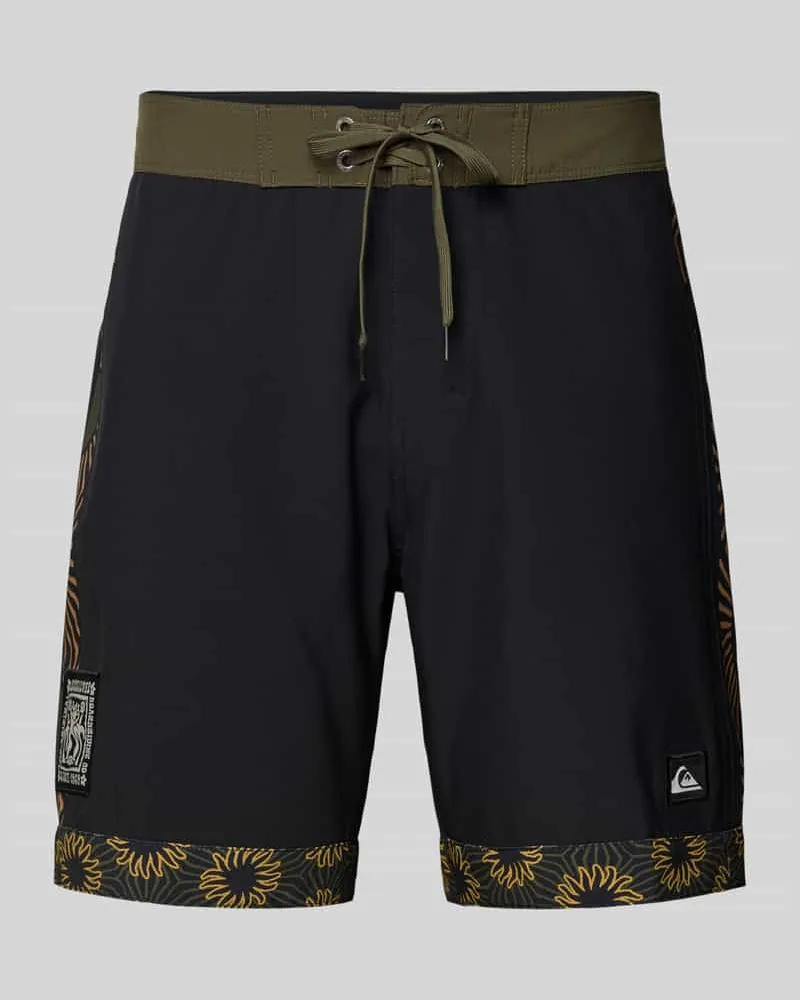 Quiksilver Regular Fit Shorts mit Logo-Patch Modell 'Nomad Black