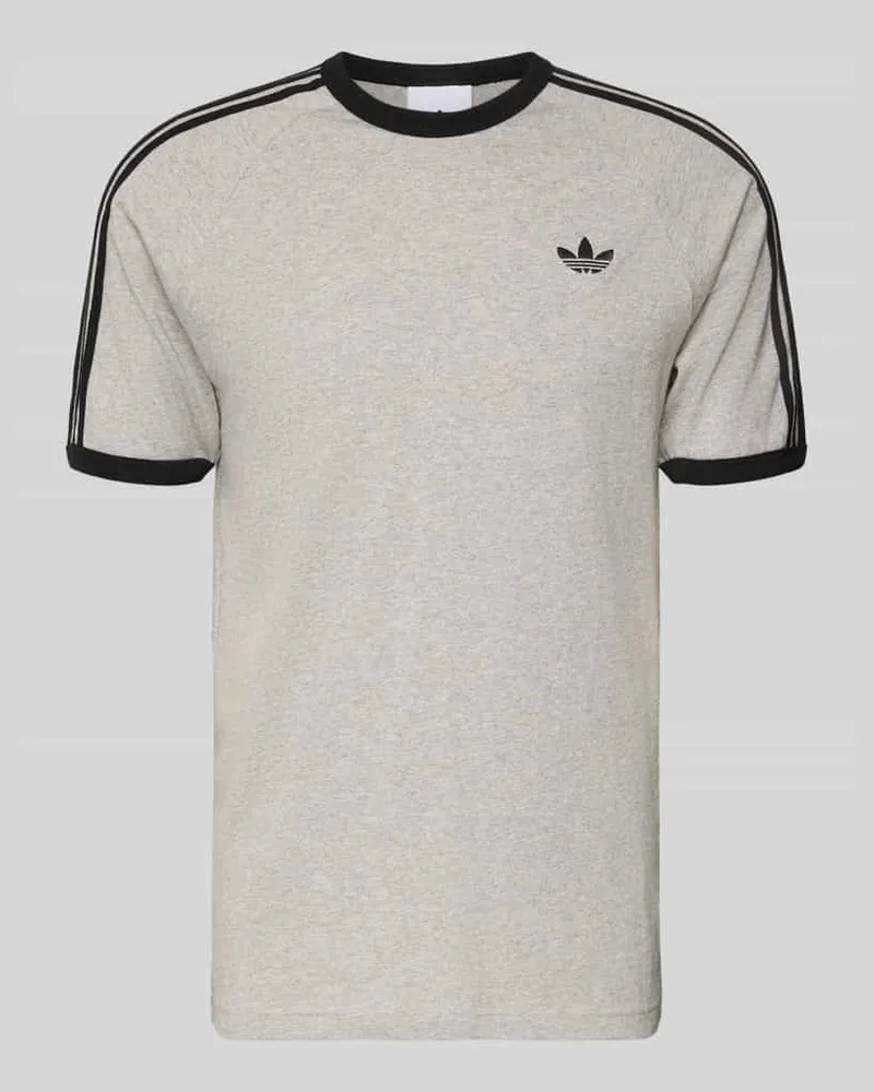 adidas T-Shirt mit Label-Stitching Mittelgrau