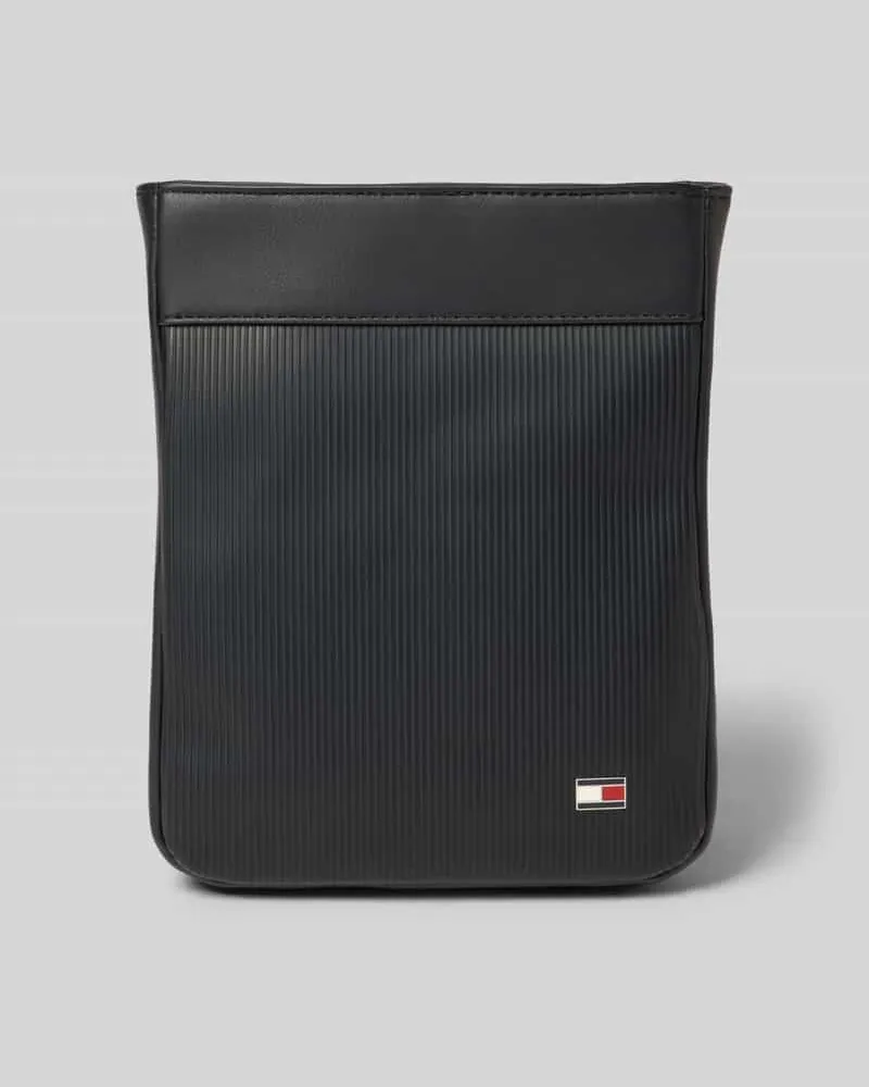 Tommy Hilfiger Umhängetasche in Lederoptik Black