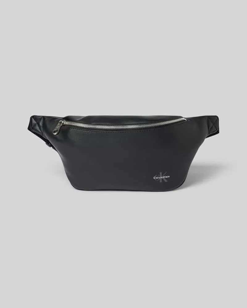 Calvin Klein Bauchtasche in Leder-Optik 