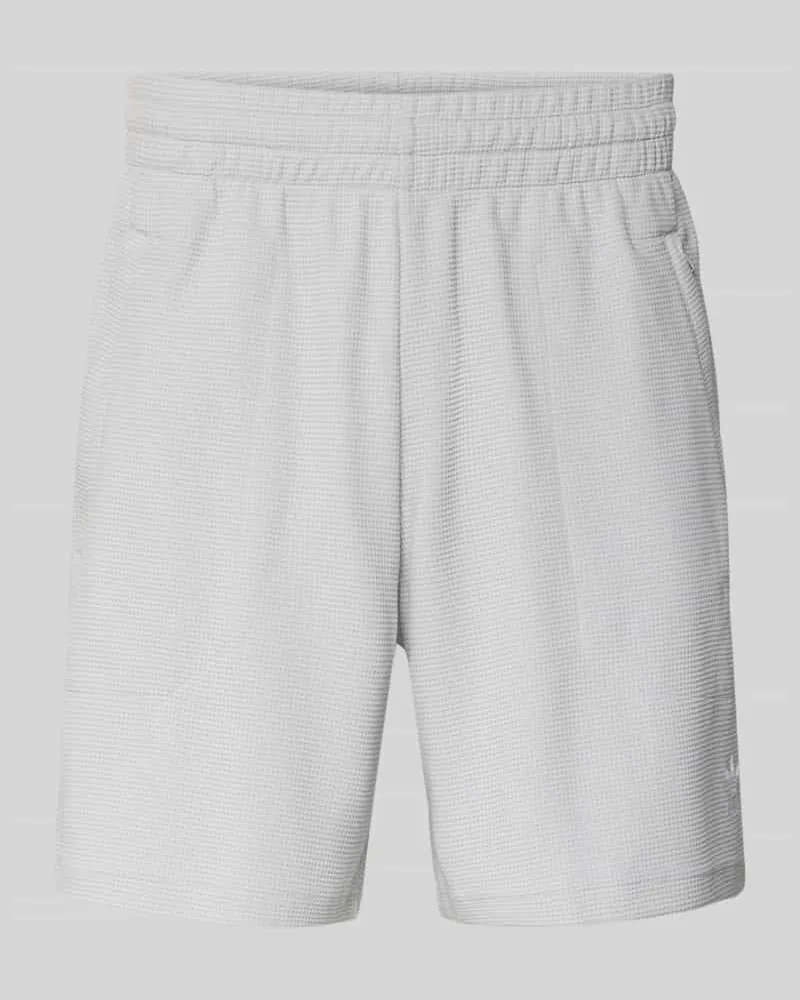 adidas Regular Fit Sweatshorts mit Baumwoll-Anteil Hellgrau