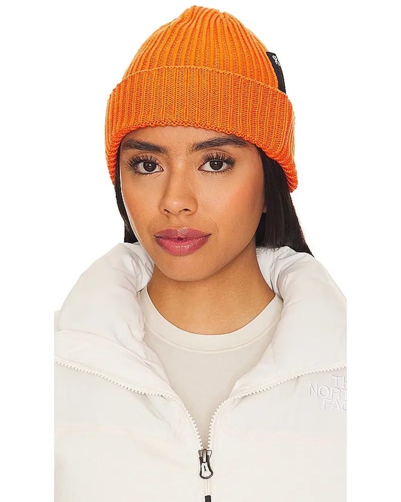 ON Running BEANIE STUDIO in Orange Orange