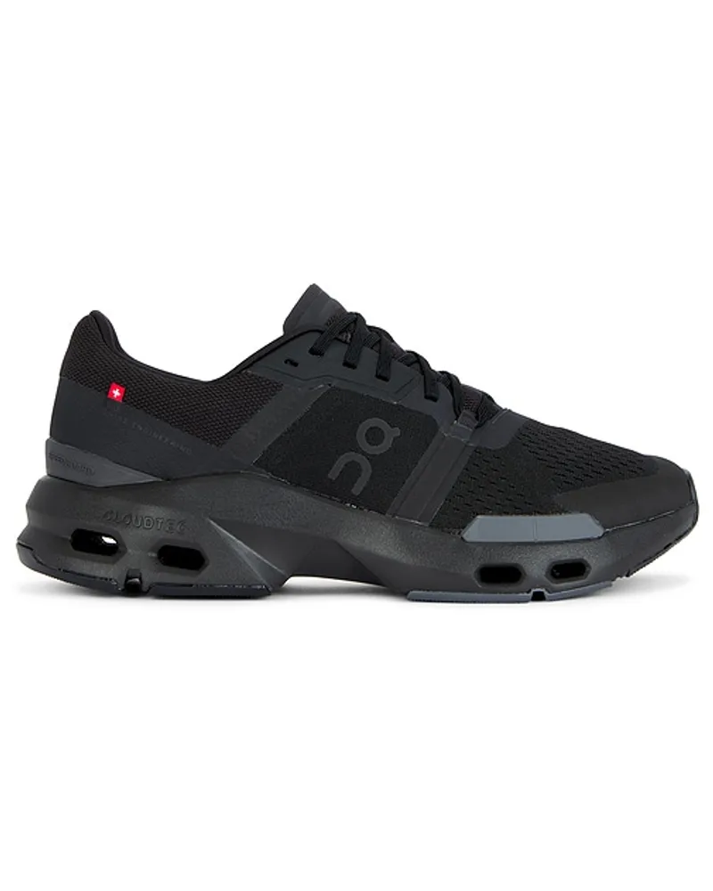 ON SNEAKERS CLOUDPULSE in Black
