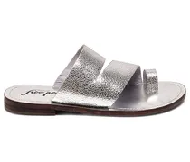 Abilene Toe Loop Sandal in Metallic Silver