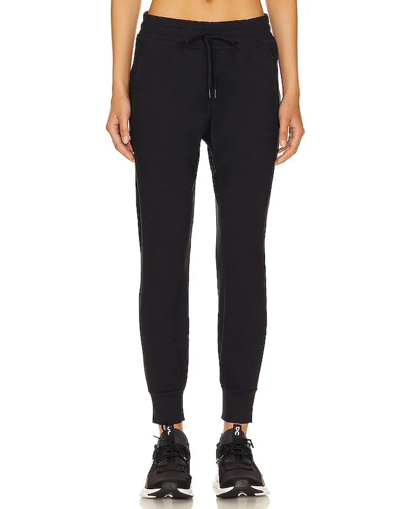 BEYOND YOGA Jogging Style Street In Black