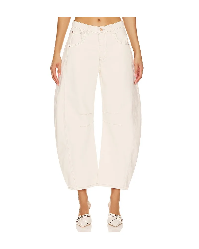 Free People MID-RISE-JEANS MIT BARREL-BEIN LUCKY YOU in Cream Cream