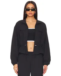 BEYOND YOGA JACKE CITY CHIC in Black Black