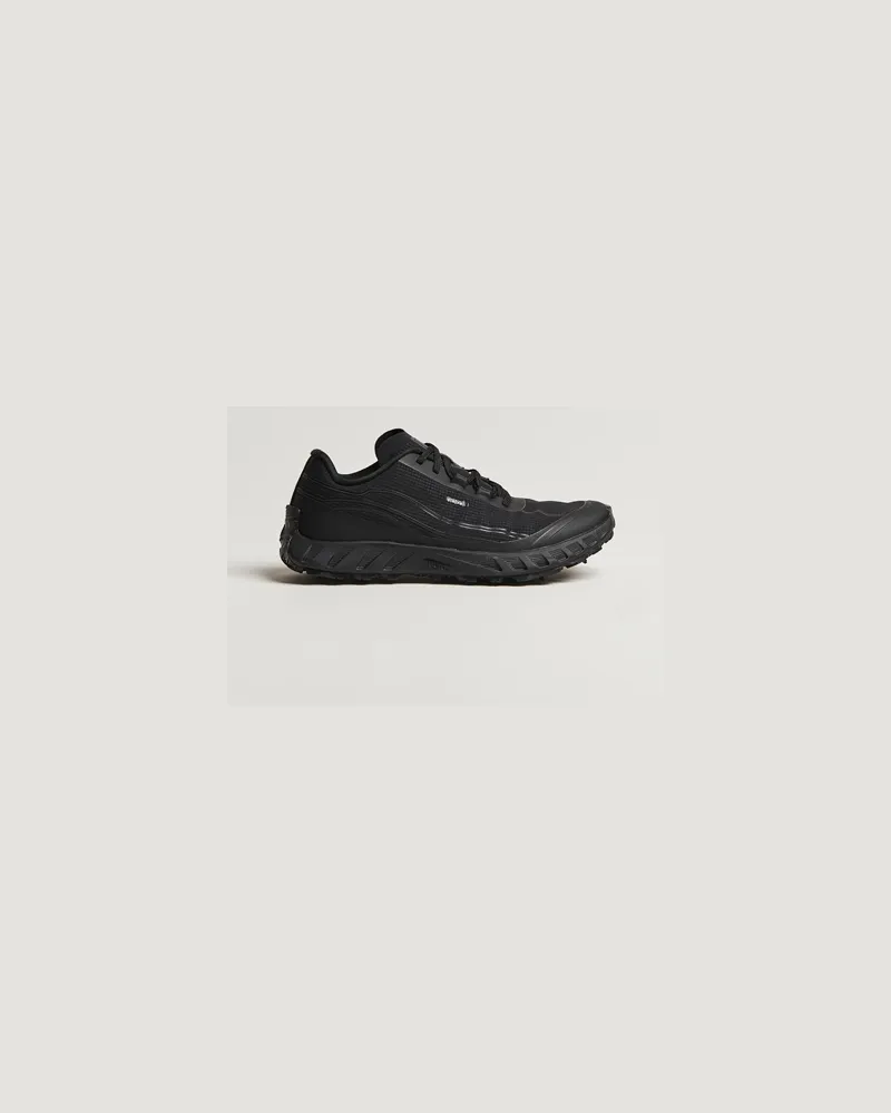 Norda 002 Running Sneakers Stealth Black Schwarz