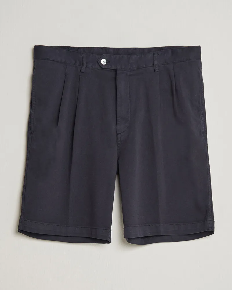 Oscar Jacobson Tanker Pleat Shorts Navy Blau