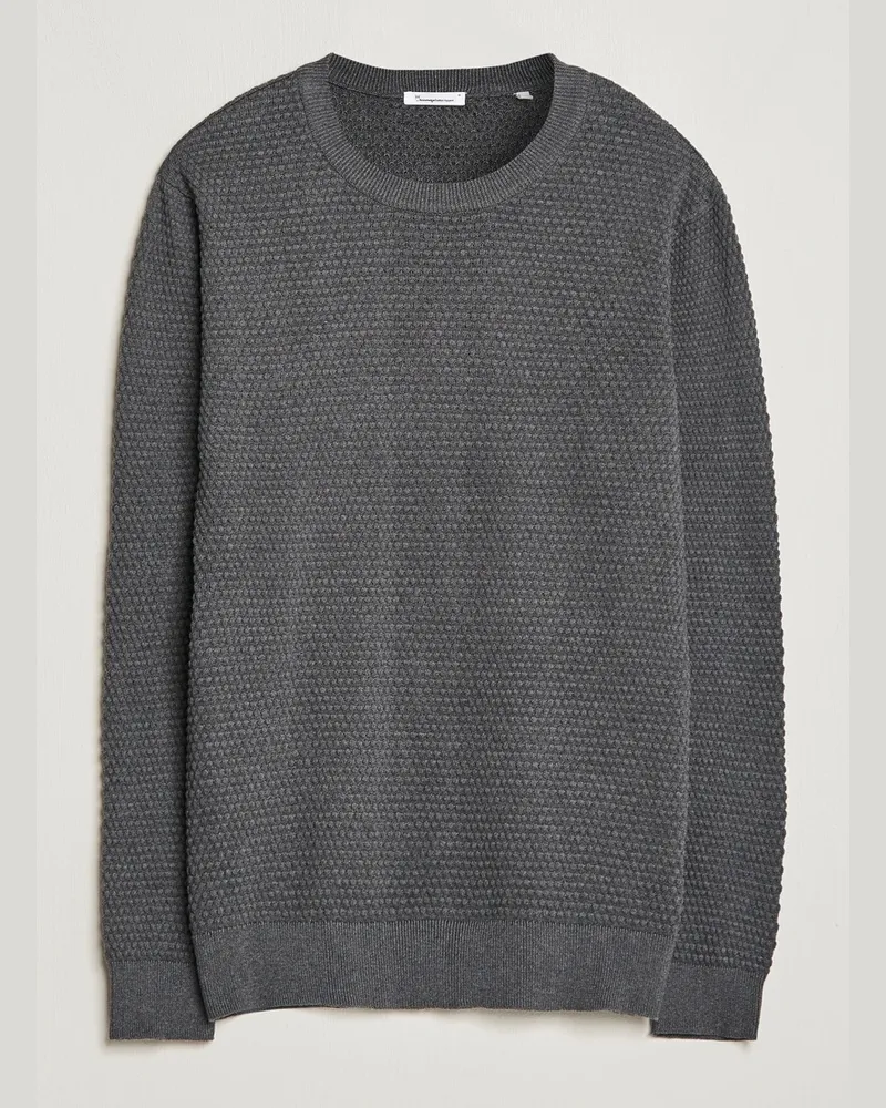 Knowledge Cotton Apparel Vagn Bubble Knit Cotton Crew Neck Dark Grey Me Grau
