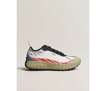 001 Running Sneakers Magma