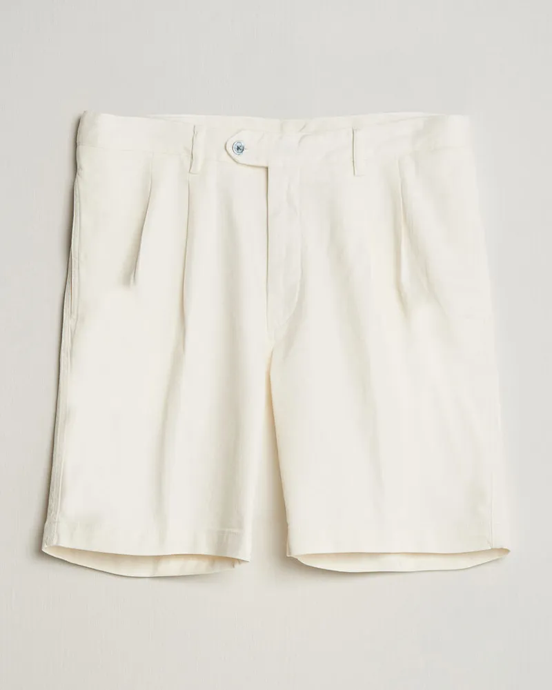 Oscar Jacobson Tanker Pleat Shorts White Weiß