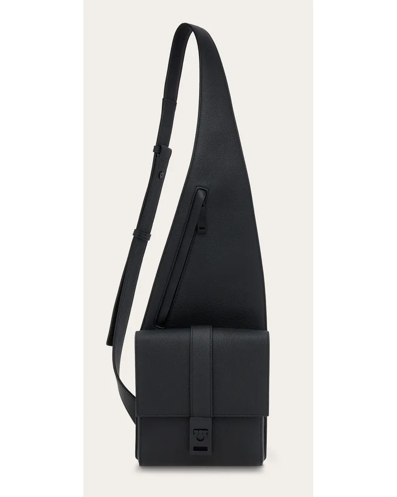 Ferragamo Herren Asymmetrische Schultertasche mit Gancini-Schnalle Schwarz Schwarz