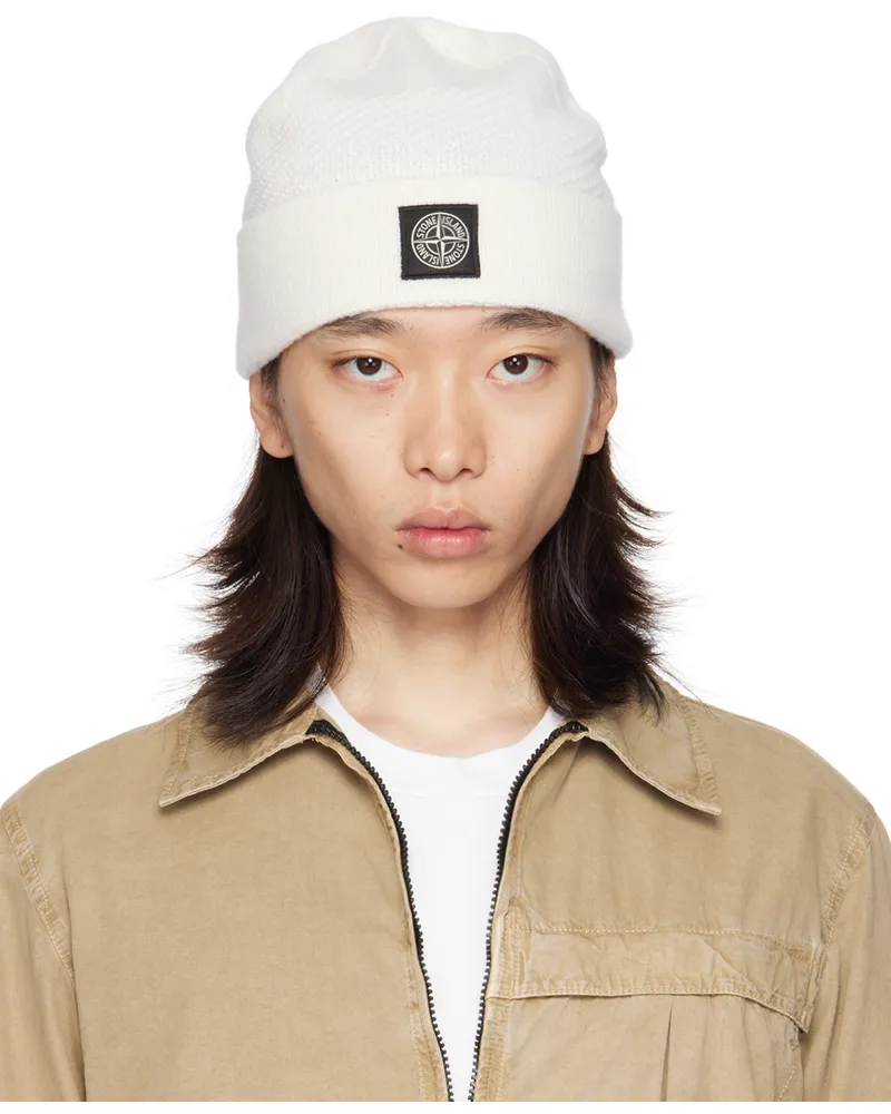 Stone Island Off-White Knitted Badge Beanie V0099