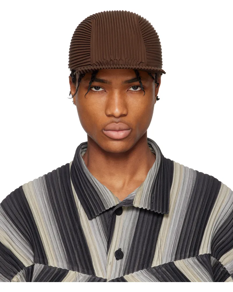 Issey Miyake Brown Pleats Cap 45-chocolate