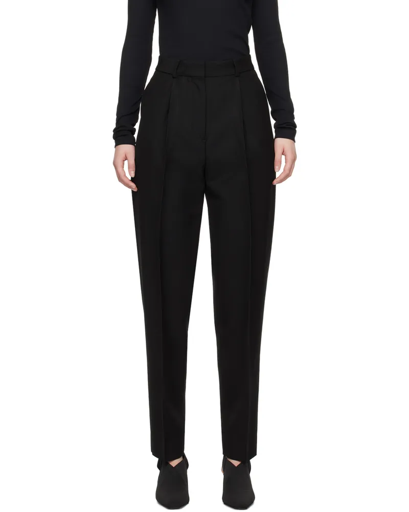 Totême Black Single-Pleat Trousers 001