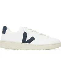 VEJA White & Navy Urca CWL Sneakers White_nautico