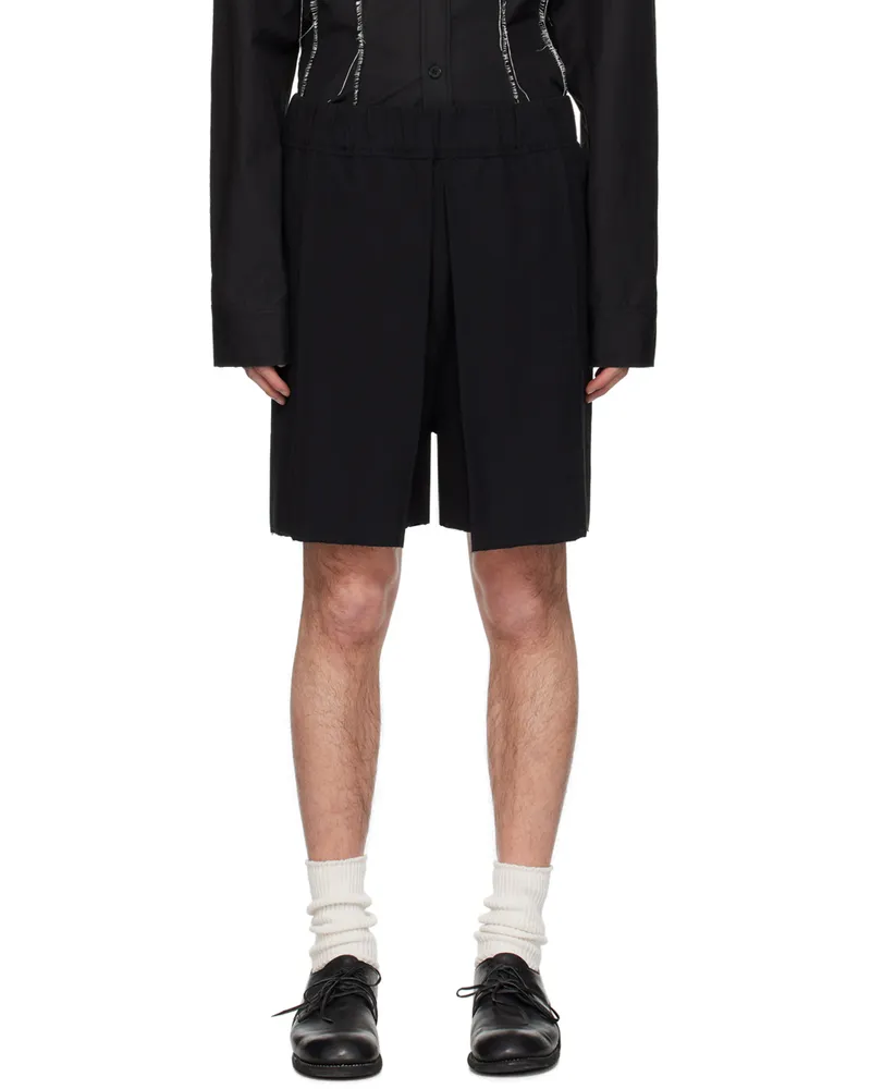 AIREI Black Pleated Shorts Black