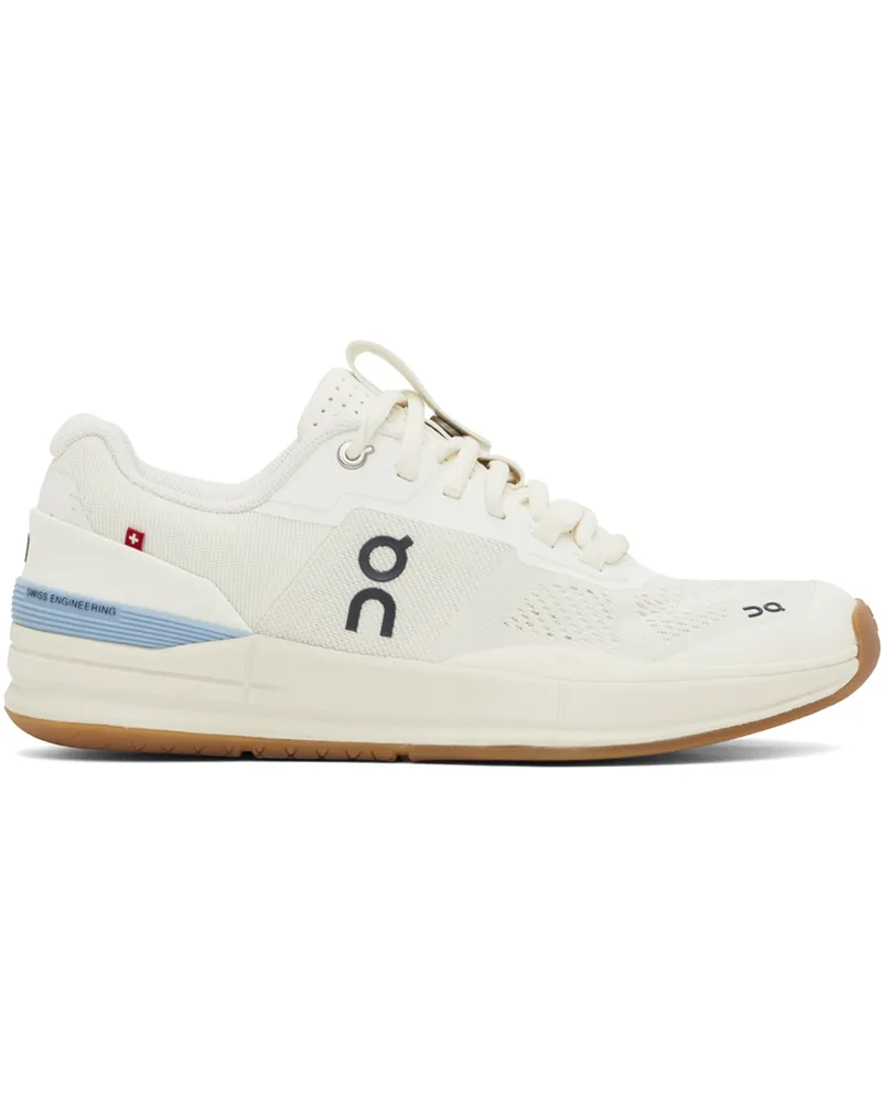 ON White 'THE ROGER Pro' Sneakers Ivory