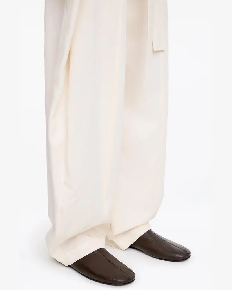 Arket Hochgeschlossener Lederballerina -Braun Braun